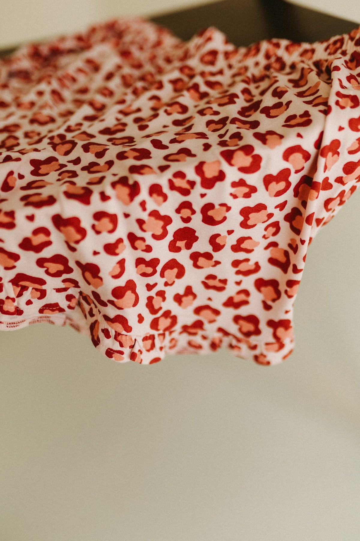 Shorty mit Animalprint