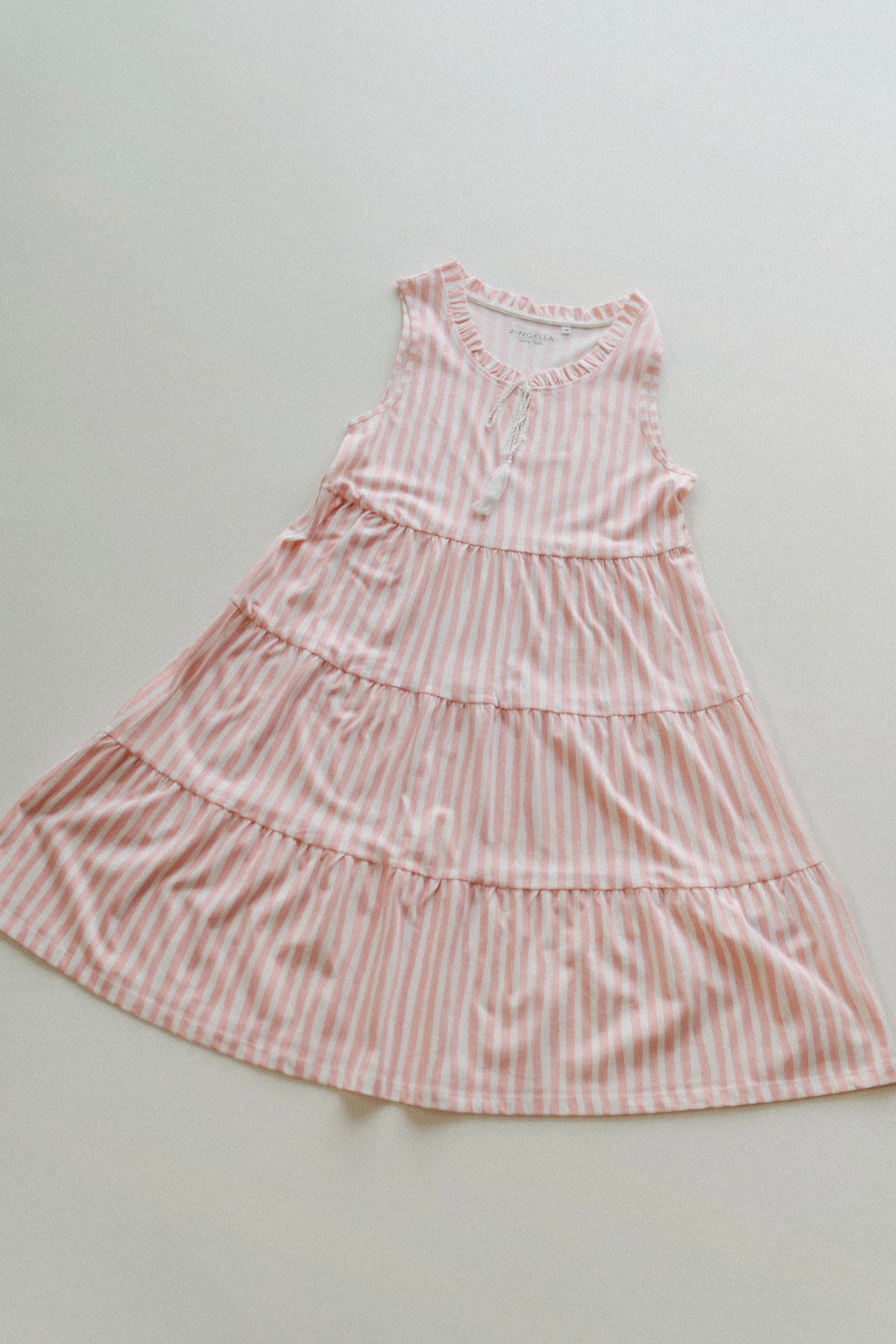 Kleid gestreift im Stufenlook – Rosa/Creme